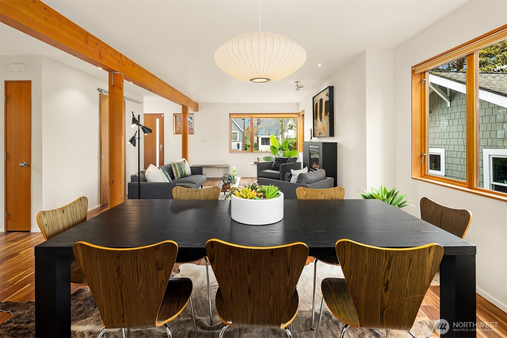 547 North 68th Street Seattle, WA 98103 - Photo 8 of 36