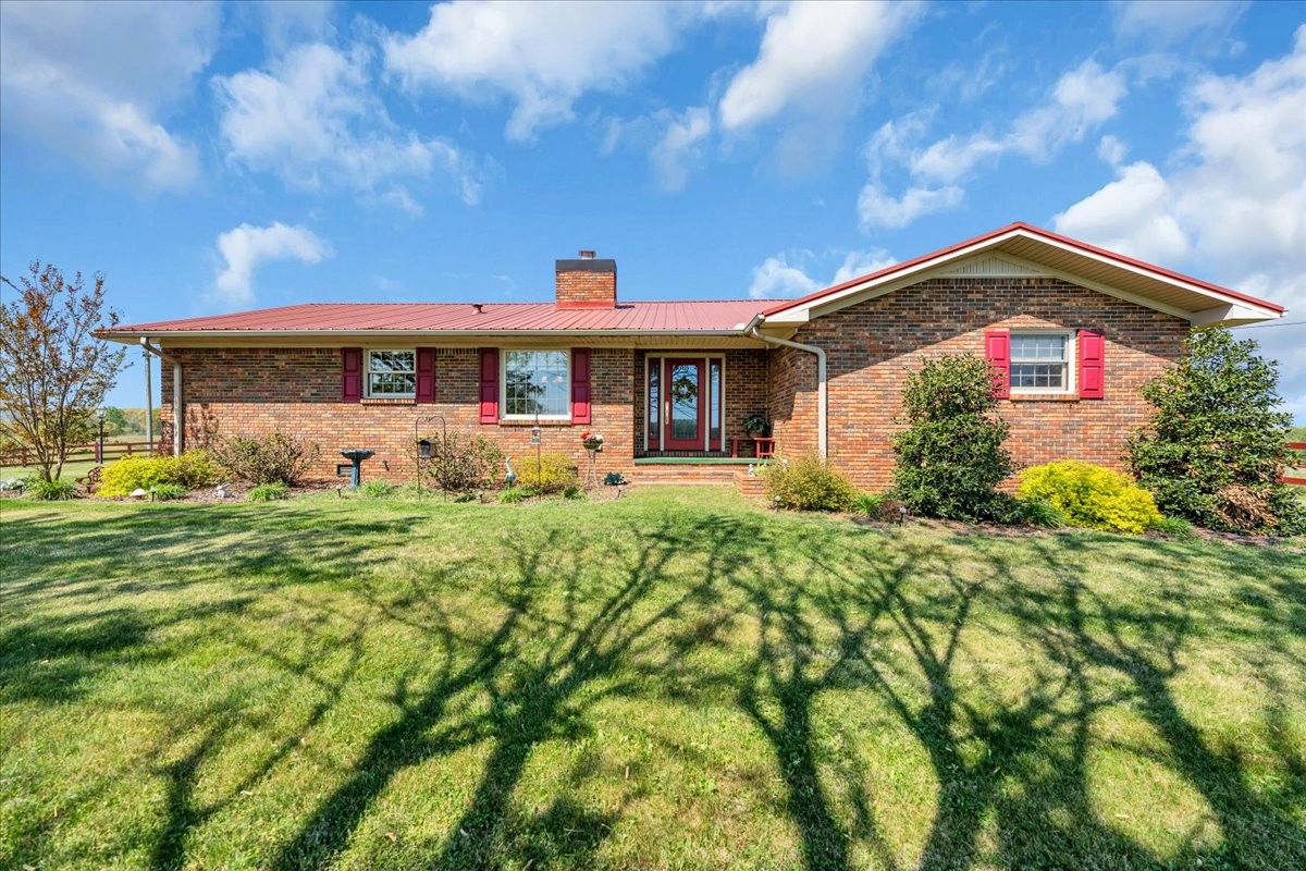 1435 Hennessee Bridge Road Rock Island, TN 38581 - Photo 2 of 79