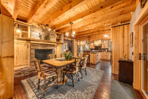 $1,100,000 | N10627 Bay View Lane, Worcester, WI 54555