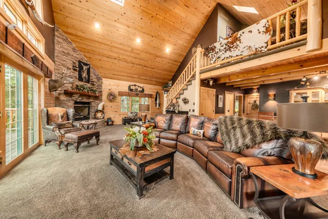 $1,100,000 | N10627 Bay View Lane, Phillips, WI 54555