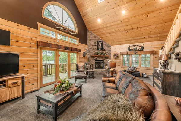 $1,100,000 | N10627 Bay View Lane, Worcester, WI 54555