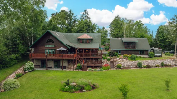 $1,100,000 | N10627 Bay View Lane, Worcester, WI 54555