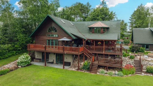 $1,100,000 | N10627 Bay View Lane, Worcester, WI 54555