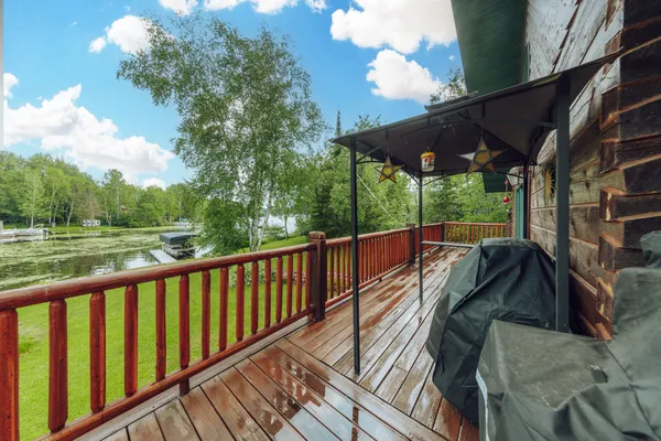 $1,100,000 | N10627 Bay View Lane, Worcester, WI 54555