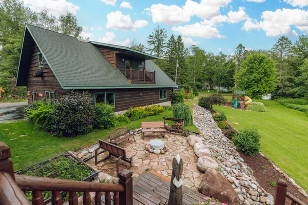 $1,100,000 | N10627 Bay View Lane, Worcester, WI 54555