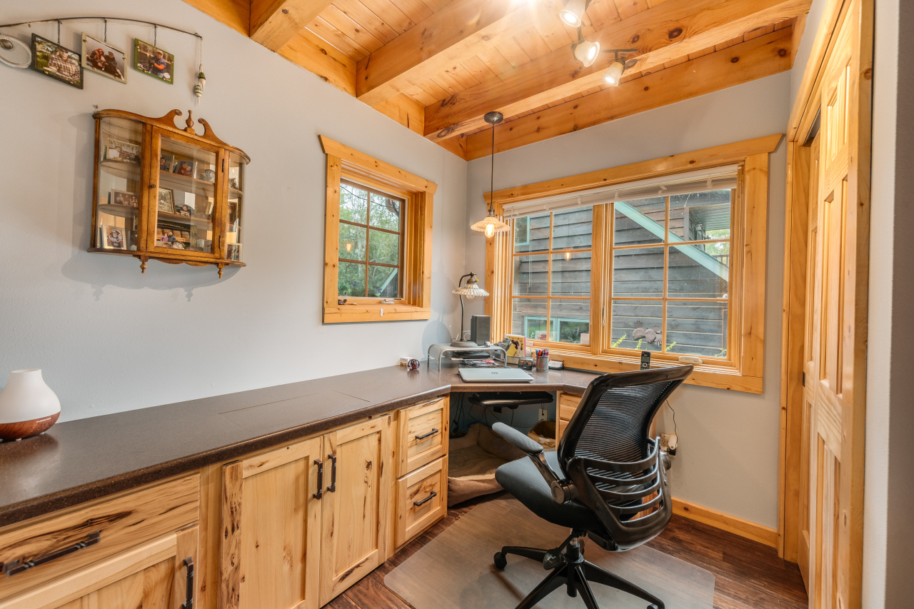 N10627 Bay View Lane Phillips, WI 54555 - Photo 6 of 74 Office Den Bedroom