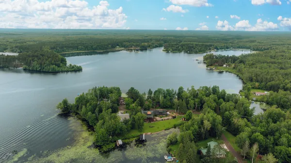 $1,100,000 | N10627 Bay View Lane, Worcester, WI 54555