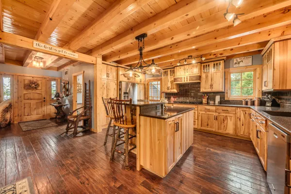 $1,100,000 | N10627 Bay View Lane, Worcester, WI 54555