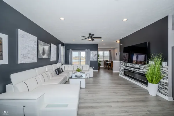 $329,900 | 1565 Sadler Way, Avon, IN 46123