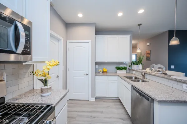 $329,900 | 1565 Sadler Way, Avon, IN 46123