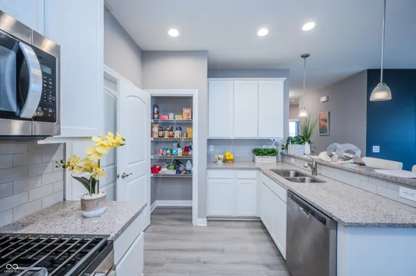 $329,900 | 1565 Sadler Way, Avon, IN 46123