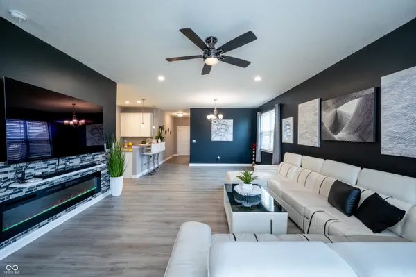 $329,900 | 1565 Sadler Way, Avon, IN 46123
