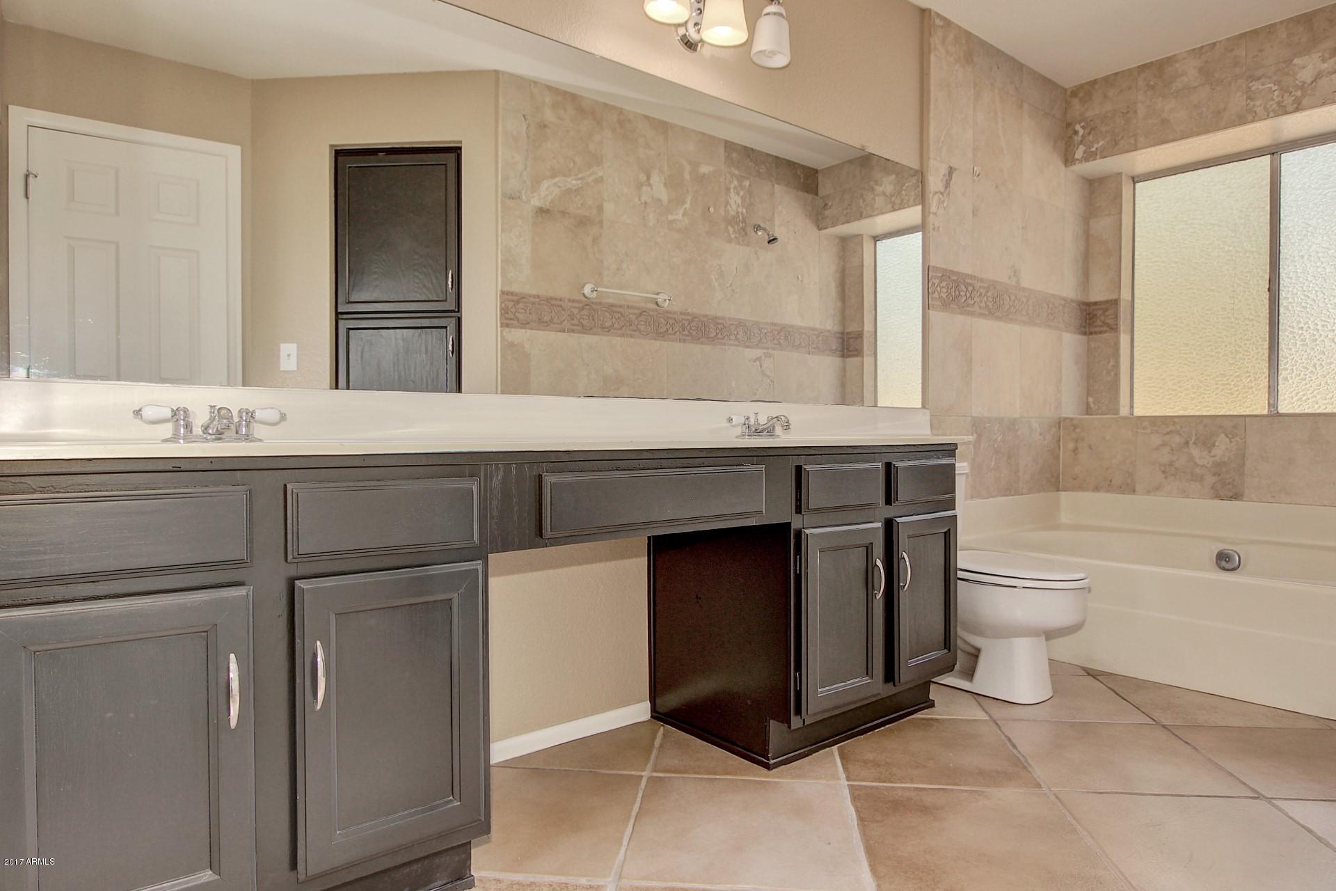 1602 East Vineyard Road Phoenix, AZ 85042 - Photo 23 of 30 Vineyard (23)