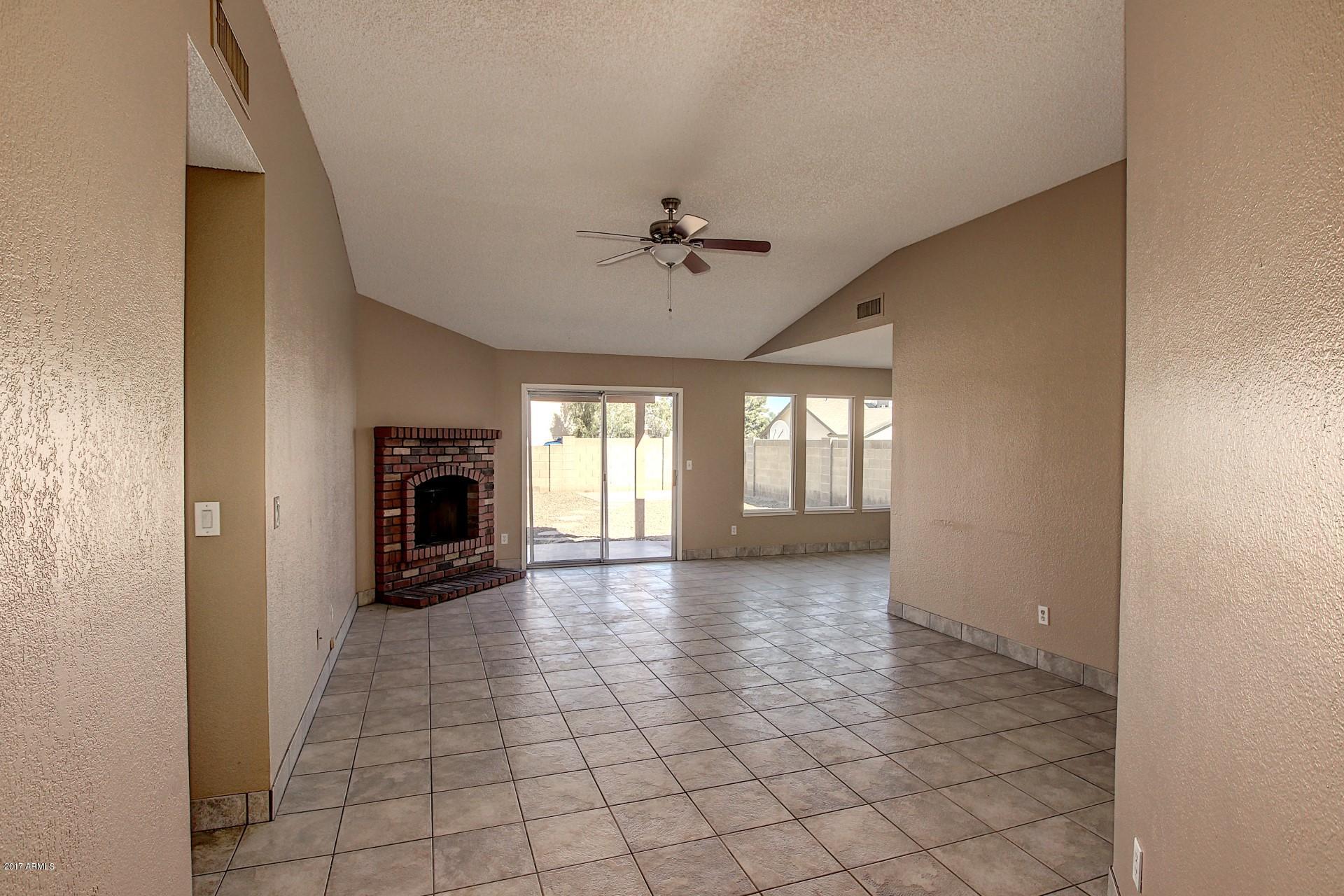 1602 East Vineyard Road Phoenix, AZ 85042 - Photo 4 of 30 Vineyard (4)
