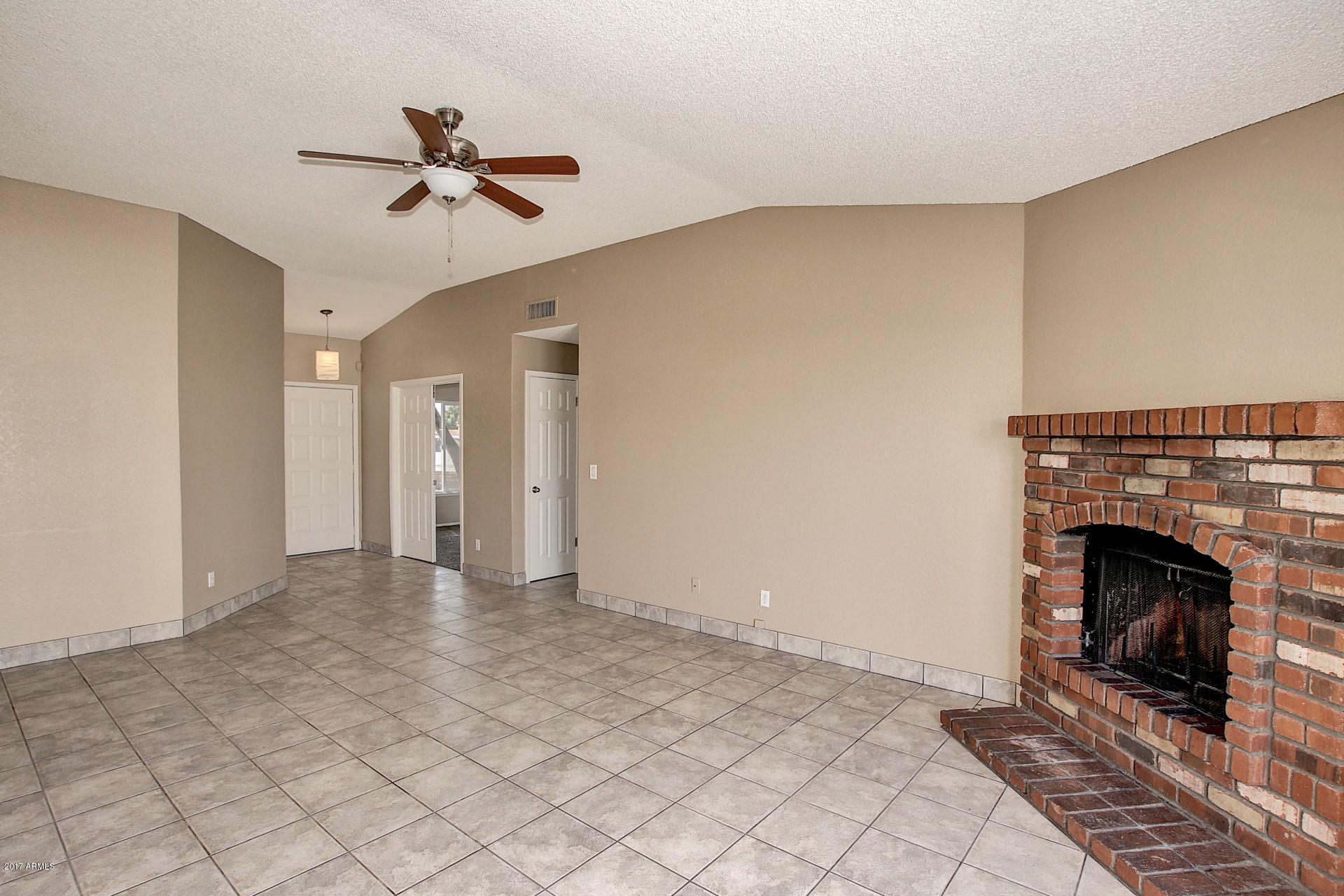 1602 East Vineyard Road Phoenix, AZ 85042 - Photo 8 of 30 Vineyard (8)