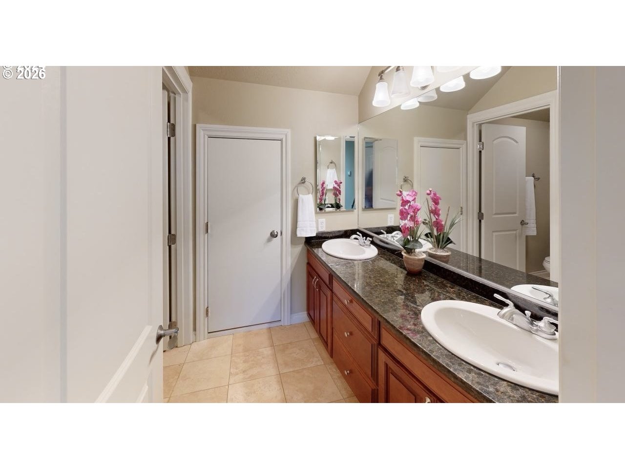 17199 Passley Road Brookings, OR 97415 - Photo 24 of 46 Bathroom