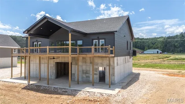 $899,000 | 185 Riverside, Van Buren, MO 63965