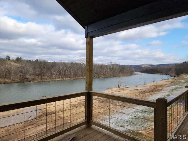 $899,000 | 185 Riverside, Van Buren, MO 63965