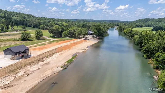 $899,000 | 185 Riverside, Van Buren, MO 63965