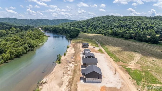 $899,000 | 185 Riverside, Van Buren, MO 63965