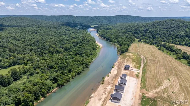 $899,000 | 185 Riverside, Van Buren, MO 63965