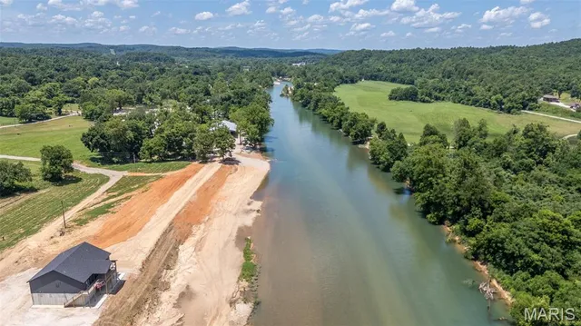 $899,000 | 185 Riverside, Van Buren, MO 63965