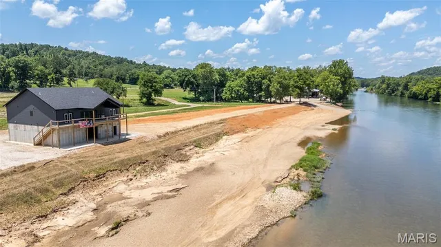 $899,000 | 185 Riverside, Van Buren, MO 63965