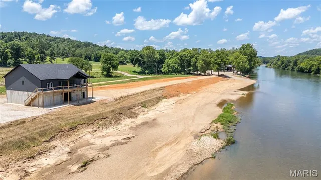 $899,000 | 185 Riverside, Van Buren, MO 63965
