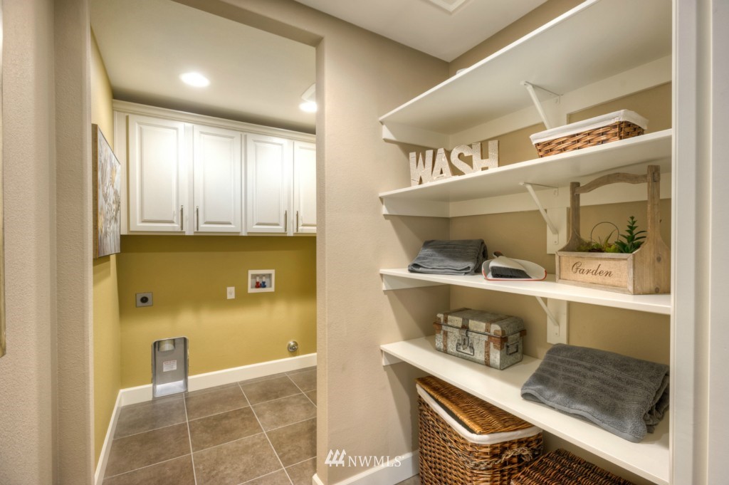17819 33rd Avenue Southeast, Unit 8 Bothell, WA 98012 - Photo 18 of 23 Gallery Image 18