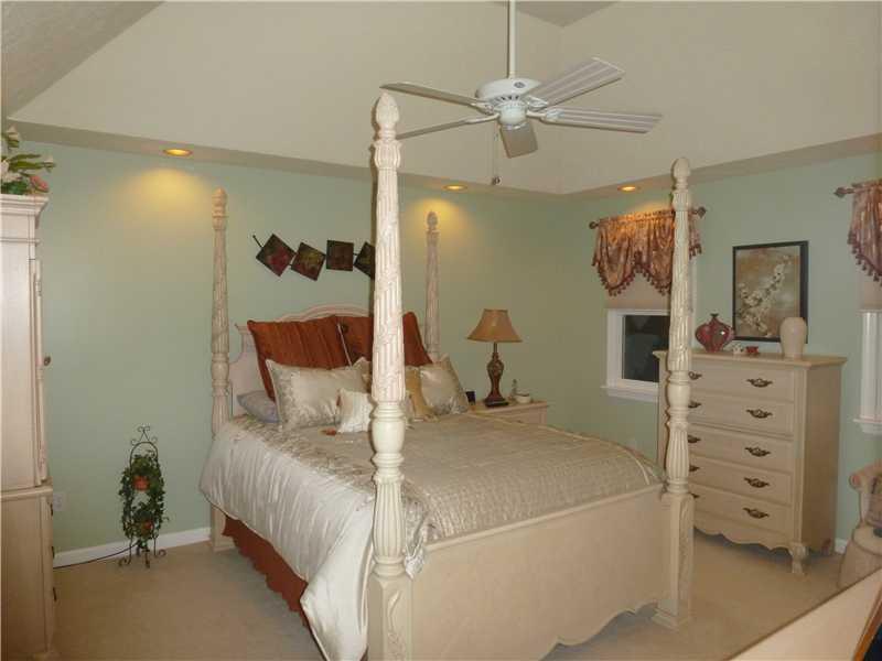 310 South Meadow Court McKees Rocks, PA 15136 - Photo 16 of 25 Master Bedroom.