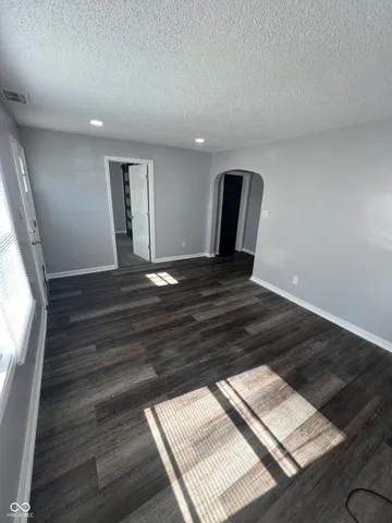 $945 | 1402 East Willard Street, Muncie, IN 47302