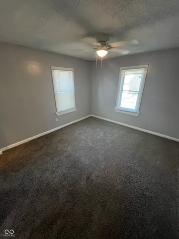 $945 | 1402 East Willard Street, Muncie, IN 47302