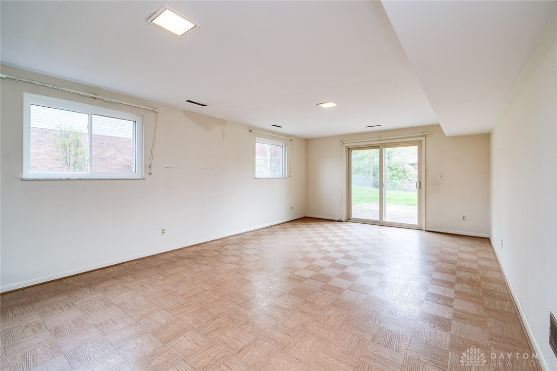 5636 Overbrooke Road Kettering, OH 45440 - Photo 33 of 46 Gallery Image 33