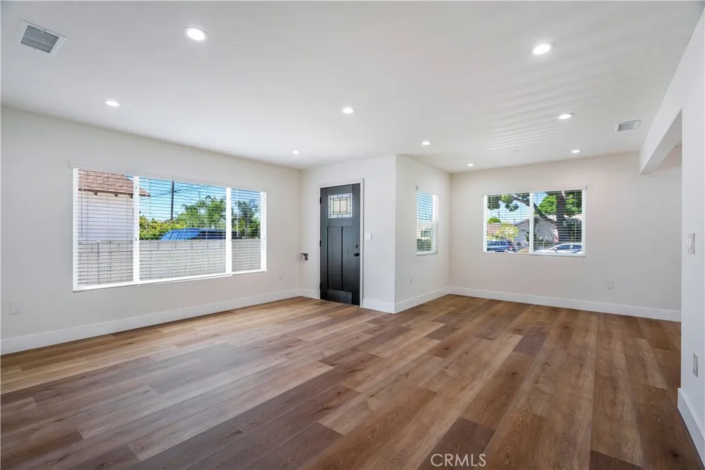 13066 Garber Street Pacoima, CA 91331 - Photo 11 of 68