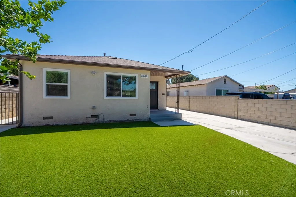 13066 Garber Street Pacoima, CA 91331 - Photo 3 of 68