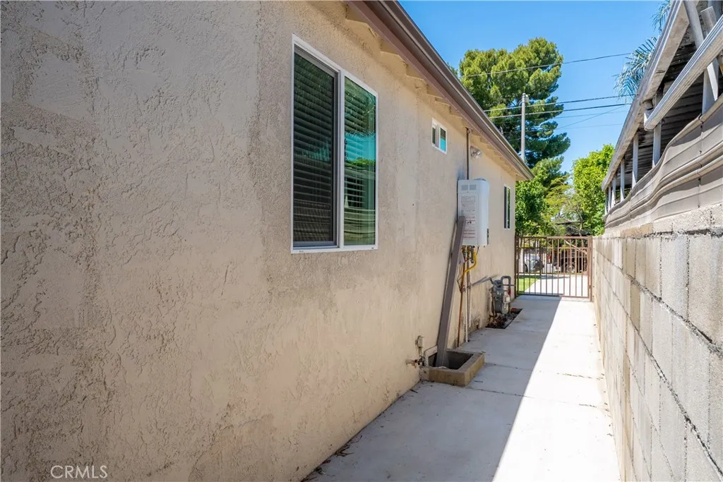 13066 Garber Street Pacoima, CA 91331 - Photo 55 of 68