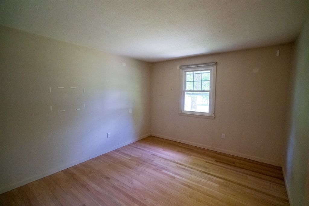 2 Woodlawn Road Hadley, MA 01035 - Photo 8 of 24 Gallery Image 8