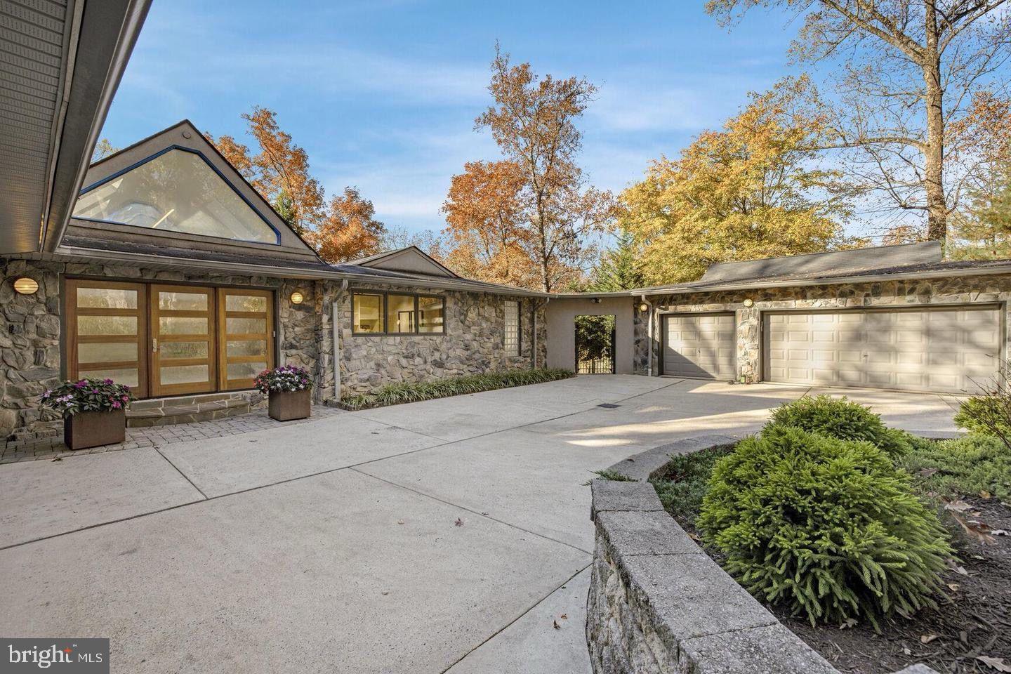15130 Springfield Road Darnestown, MD 20874 - Photo 2 of 79