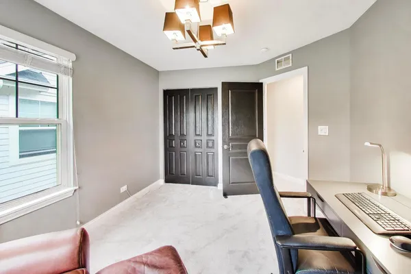 $950,000 | 2151 Mint Lane, Glenview, IL 60026