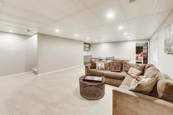 $950,000 | 2151 Mint Lane, Glenview, IL 60026