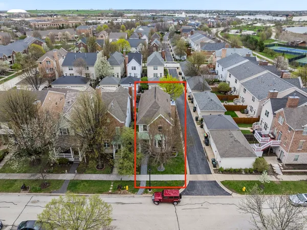 $950,000 | 2151 Mint Lane, Glenview, IL 60026