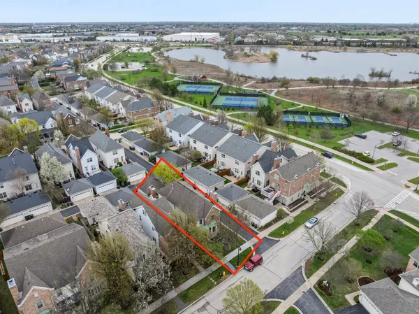 $950,000 | 2151 Mint Lane, Glenview, IL 60026