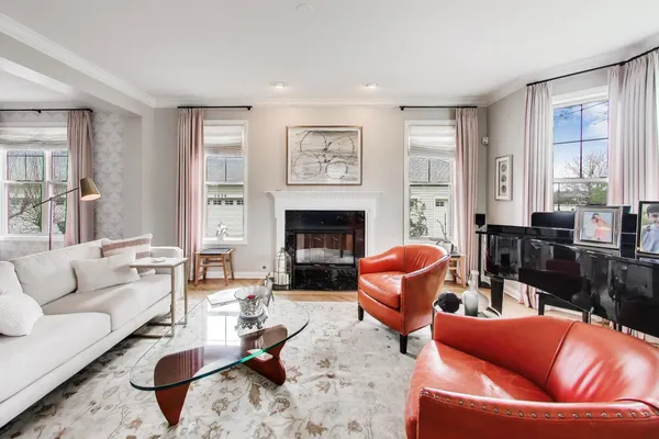 $950,000 | 2151 Mint Lane, Glenview, IL 60026