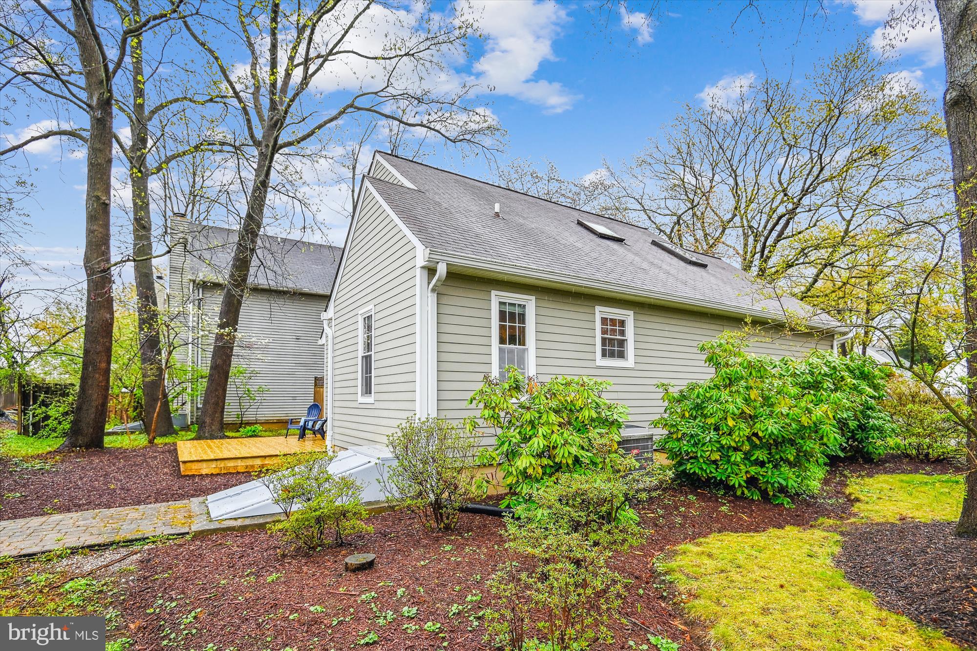 1549 Ritchie Lane Annapolis, MD 21401 - Photo 37 of 40 Side Elevation