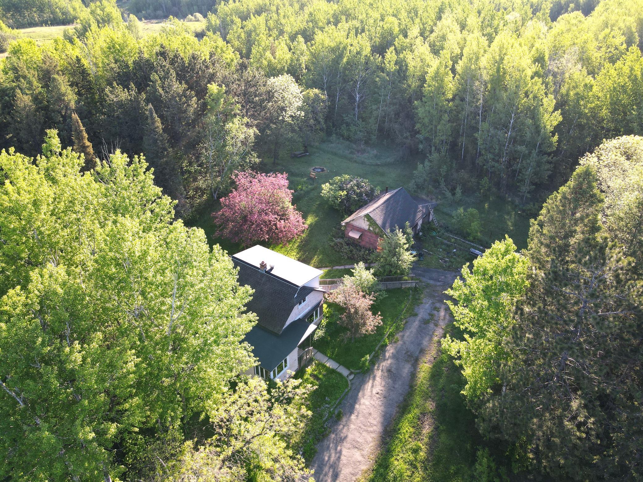 500 10th Avenue Northwest Chisholm, MN 55719 - Photo 11 of 31