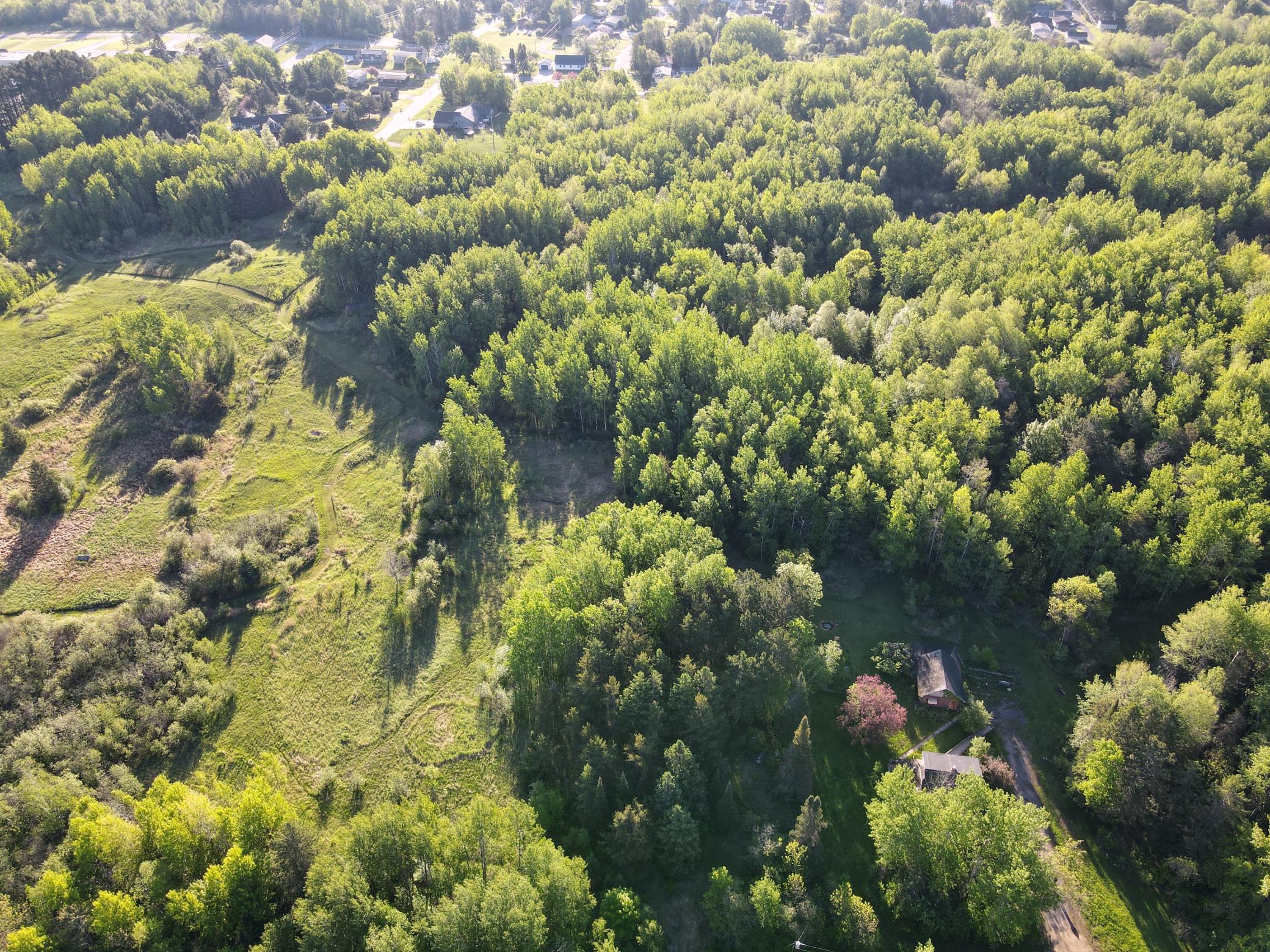 500 10th Avenue Northwest Chisholm, MN 55719 - Photo 9 of 31