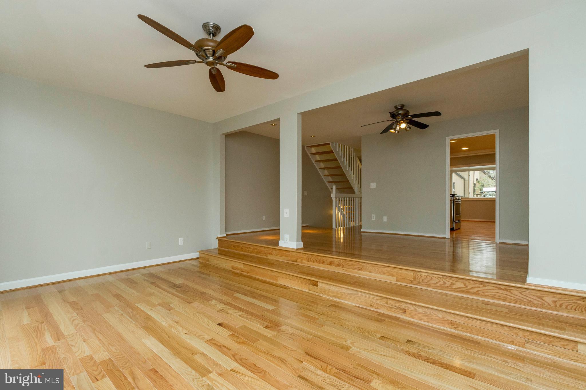 1513 Farsta Court Reston, VA 20190 - Photo 11 of 26 Interior (General)