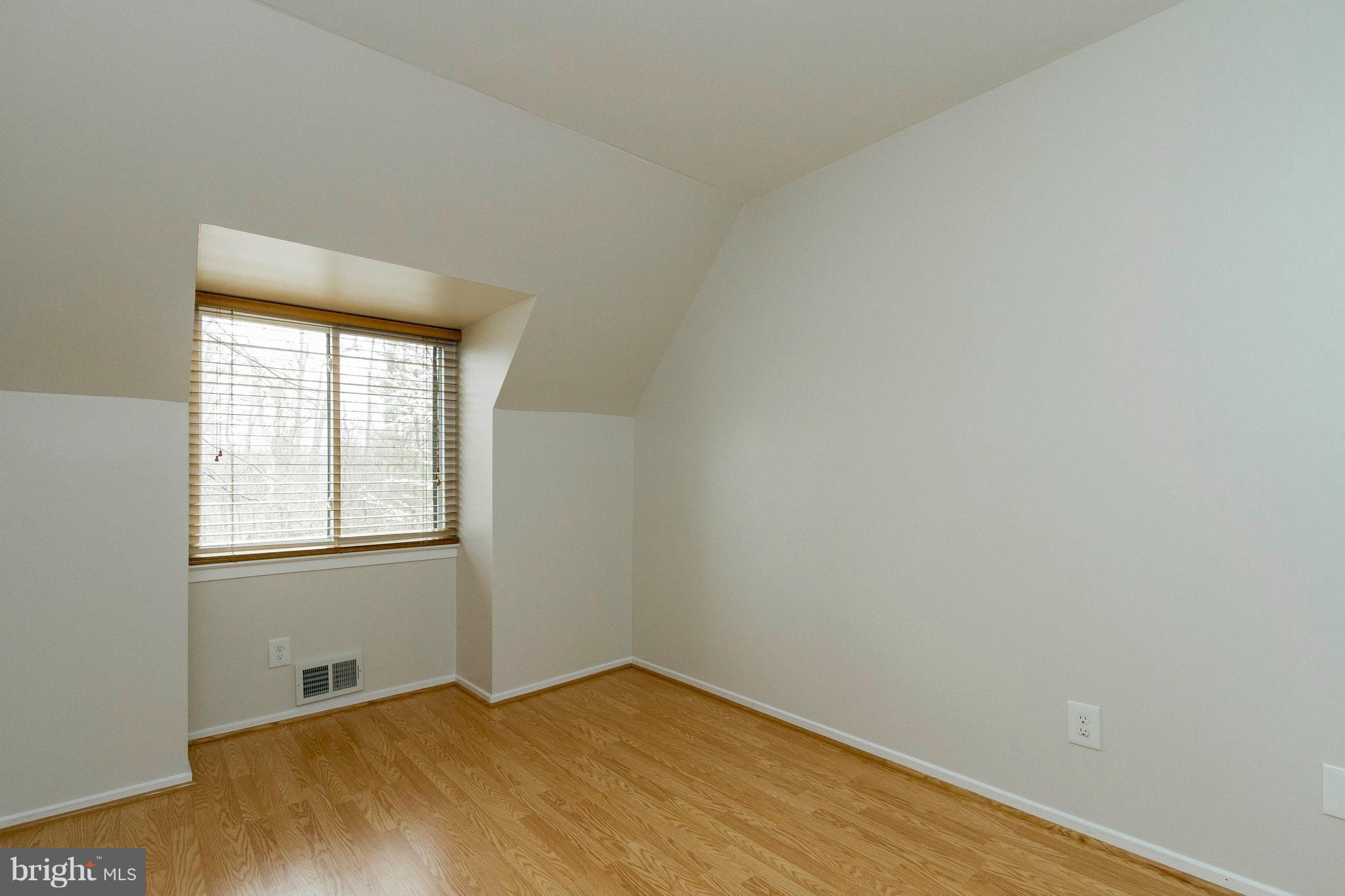 1513 Farsta Court Reston, VA 20190 - Photo 18 of 26 Bedroom