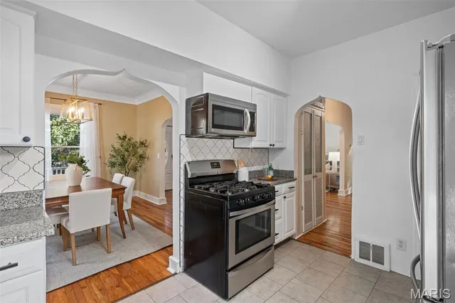 $369,900 | 840 Marshall Avenue, St. Louis, MO 63119