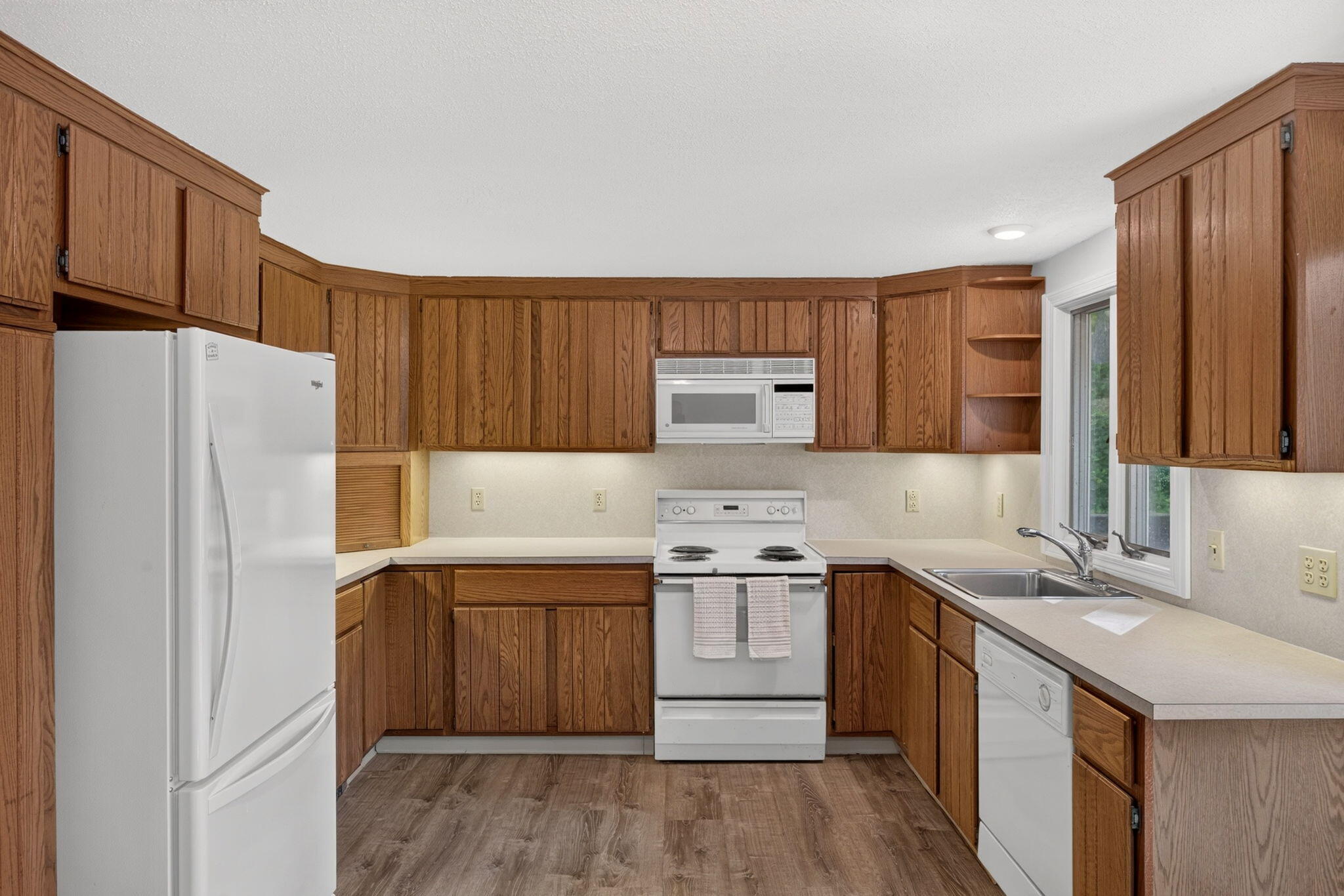 11 Cedardale Road Harwich, MA 02645 - Photo 7 of 35 10-10-8P0A3966